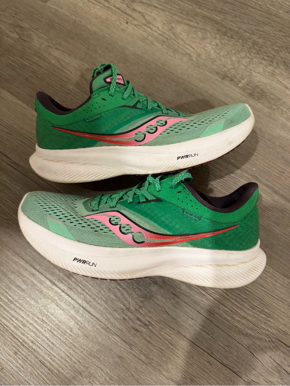 Womens Saucony Ride 17 Green/Pink